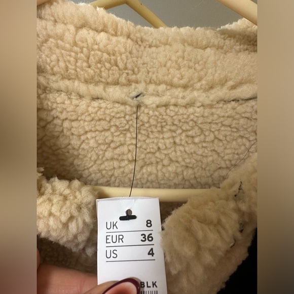 NWT Raven Reversible Faux Shearling Coat. - Picture 5 of 9